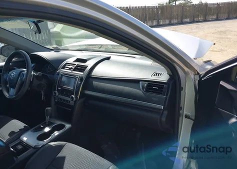 2012 Toyota Camry Se z USA, uszkodzony, nr VIN 4T1BF1FK7CU093081